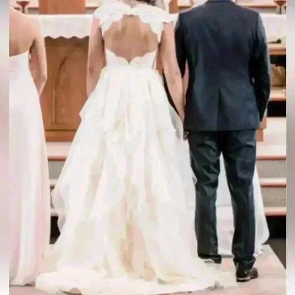 Hayley Paige KIRA Couture Wedding Gown size 10 - Picture 9 of 10